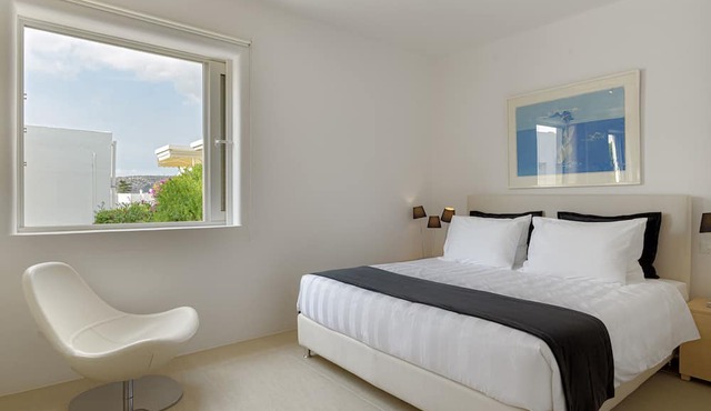 Luxurious Beachfront Villa Maira