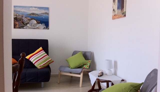 Chris Studios & Apartments