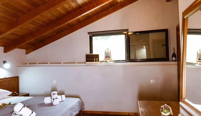 Ellafos Traditional Living 2 in chania