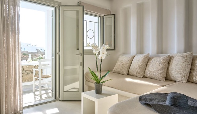 Paola's Town Boutique Hotel