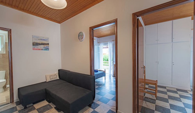 Villa Popi on the Beach of Agios Gordios