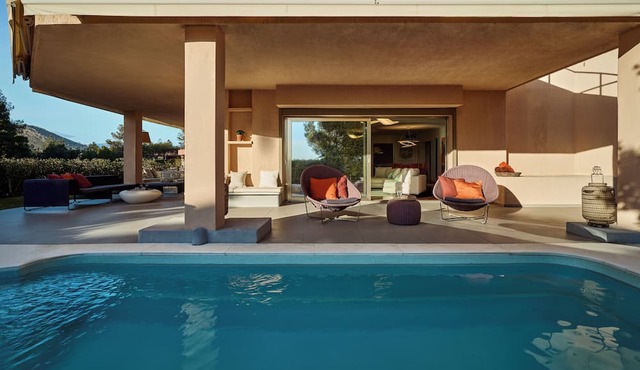Luxurious Villa Philoxenia
