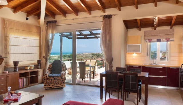 Apollo Sea View Apartment