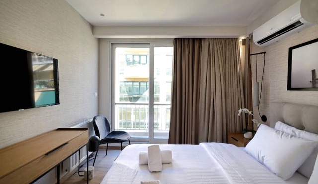 Urban Melodies Apartment in Athens