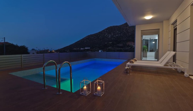 Asterios Villa with Private Pool, Walking distance to the beach in Vlichada Bali Rethimno