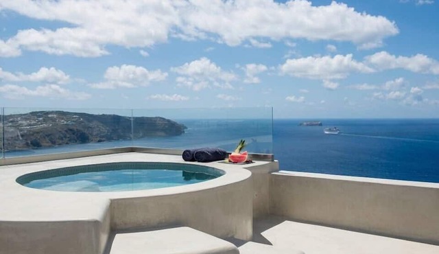 Caldera's Dolphin Suites
