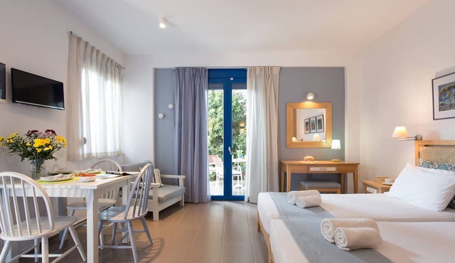 Anna Plakias Apartments