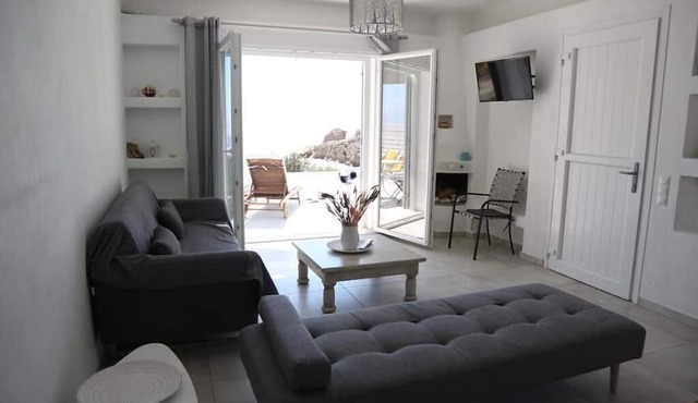 Glymar in Paros