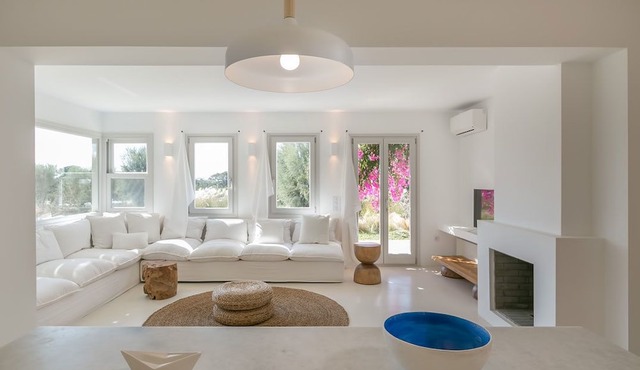 Seven Santa Maria Paros Boutique Hotel