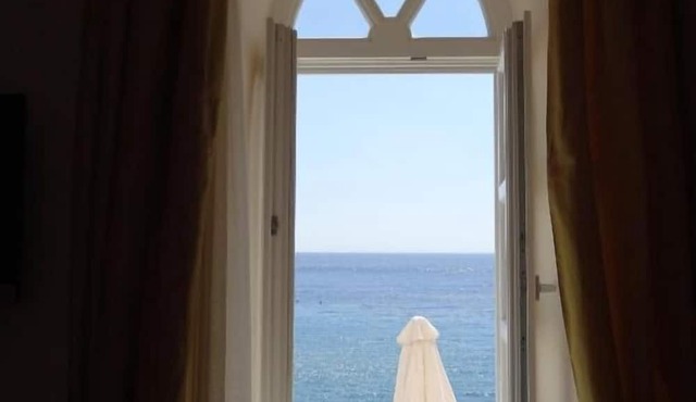 Apollonion Palace Hotel