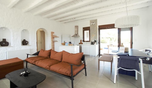 Villa Ikaros