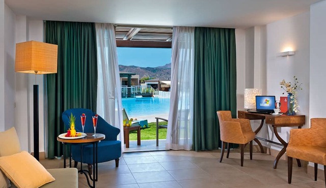 Giannoulis – Cavo Spada Luxury Sports & Leisure Resort & Spa
