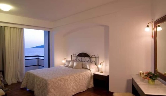Limira Mare Hotel in Monemvasia