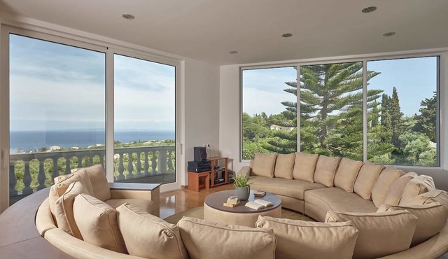 Mont Bleu Luxury Villa