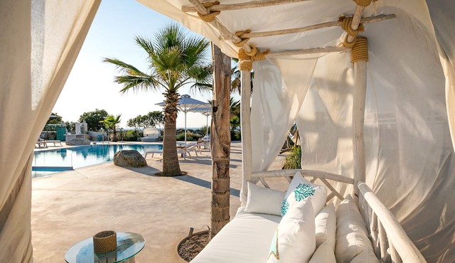 White Pearls Luxury Suites - Adults Only