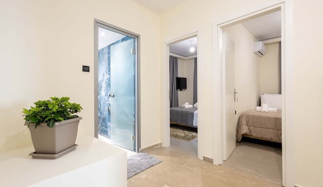 Sinani Apartment Sea View Balcony Jacuzzi Gem in Rhodes