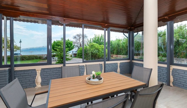 Villa Psani Beachfront Escape With Garden in Nafpaktos