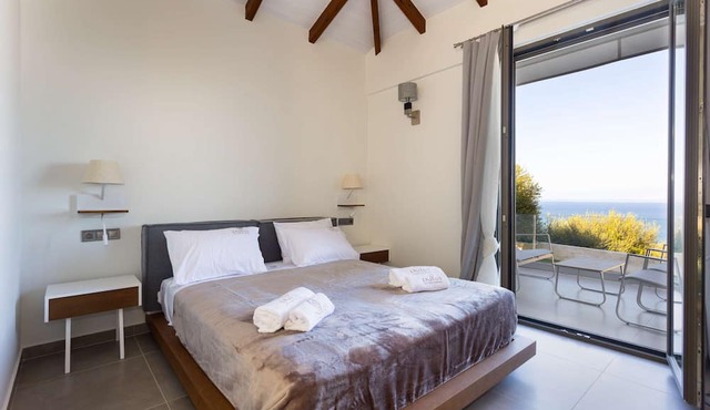 Eneos Boutique Residence - Koroni Garden Jewel