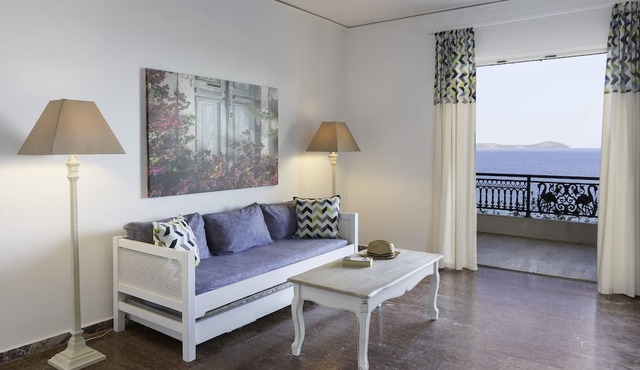 Douka Seafront Residences in Monemvasia