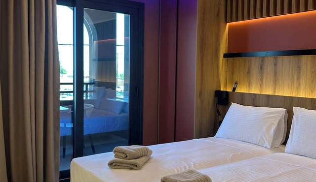 ZOI Girni – Seaside Hotel