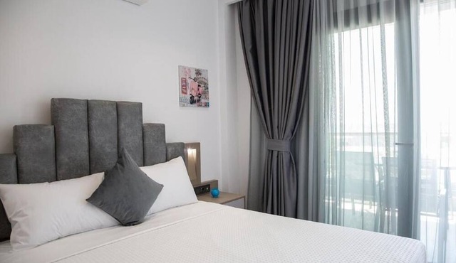 Amalia Rooms Sea View in Volvi
