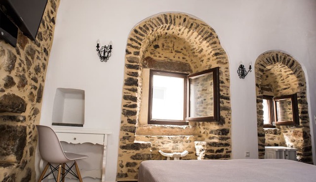 Lida Mary in Chios