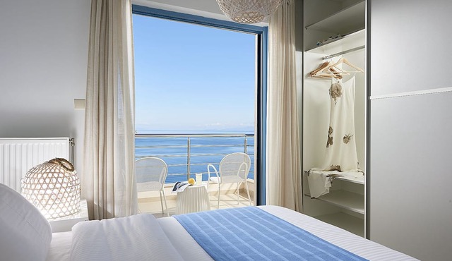 Xenia Residence & Suites in Mantoudi-Limni-Agia Anna