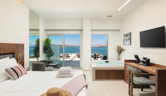 Elia Sea Suites