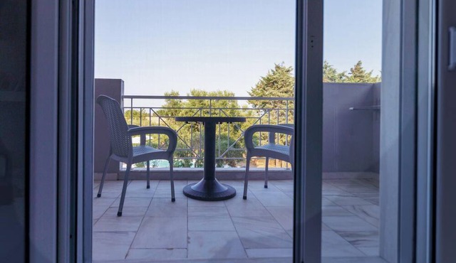 Standard Double Room - Marele Hills Apartments in Nea Fokea