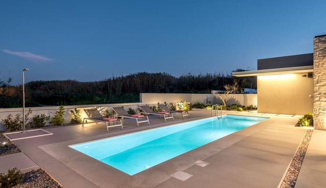 Villa 'Deux Olives Luxurious Quality' with Sea View, Wi-Fi and Air Conditioning in Platanias