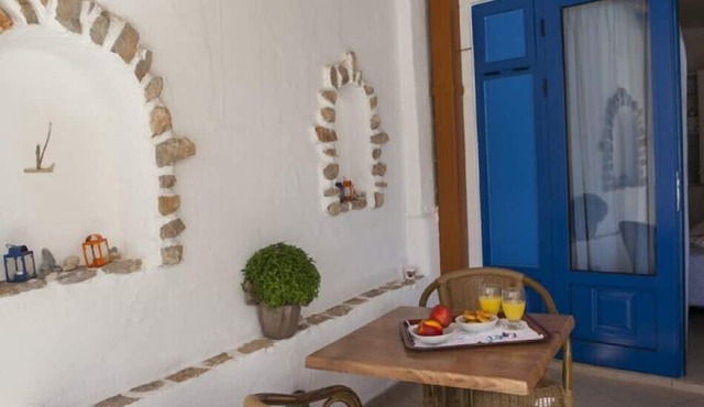 Dafnis Koufonisia in Naxos