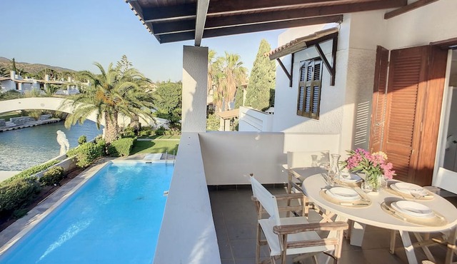 Beachside fully equipped flat with seaview in Ermioni