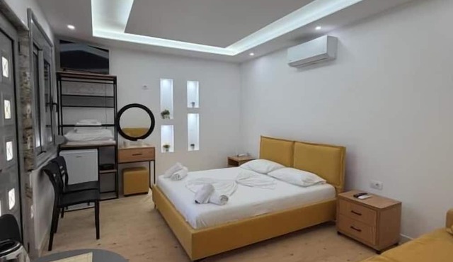 Jofri Rooms