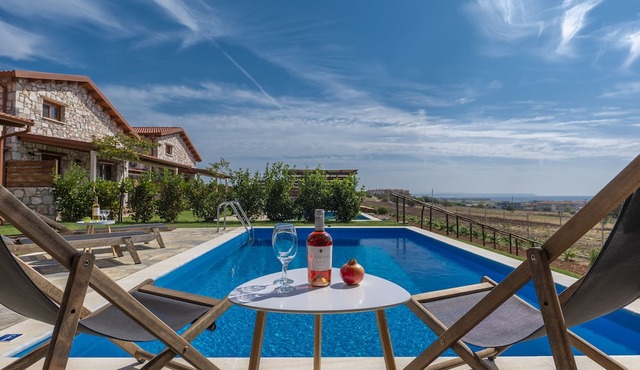 Esperanza Villas