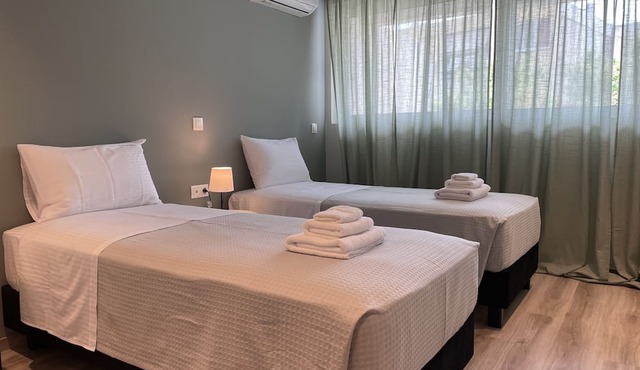 Modern & Spacious 3bdr apartment
