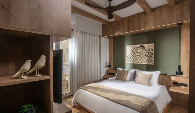Relaxo Connected Luxury suites in the heart of Heraklion.