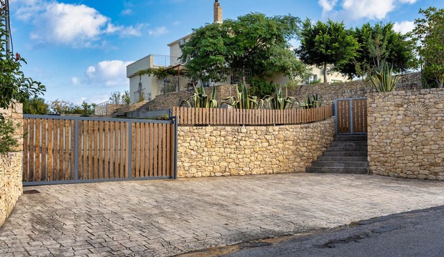 House for nomads or families in the countryside in Kalamata