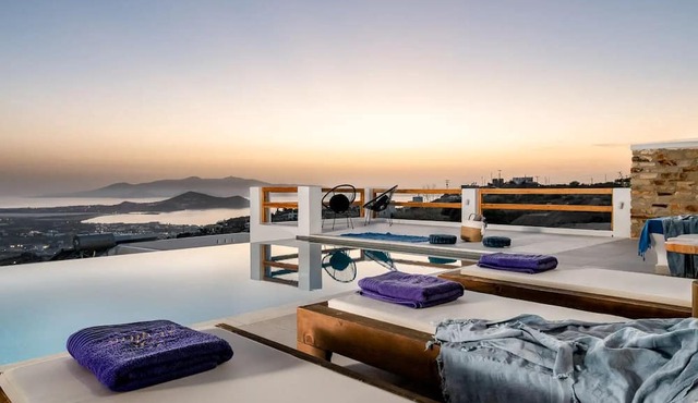 Naxos Skyline Villas