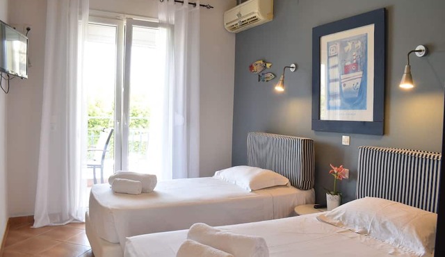 Simatos Apartments and Studios