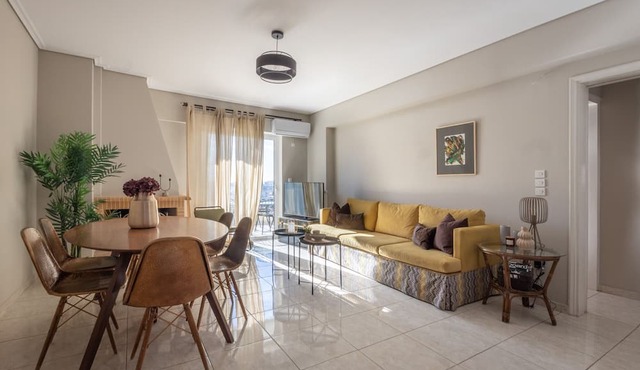 3 bedroom apt in Athens with Acropolis View in Athens