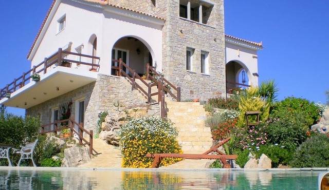 BOWER HOUSE ESTATE. Villa With Substantial Private Infinity Pool And Sea Views