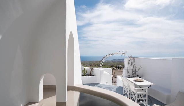 Valsamo Suites in Santorini