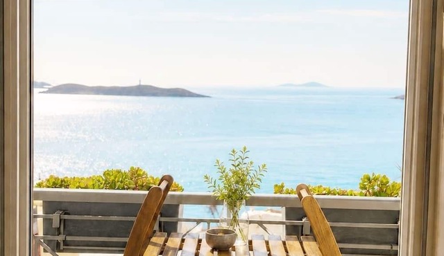 TOP SUITES in Syros