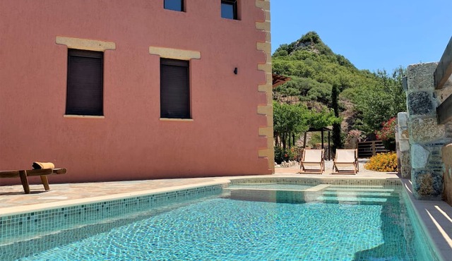 Geräumige Villa mit Pool nur 12km vom Strand entfernt by Interhome