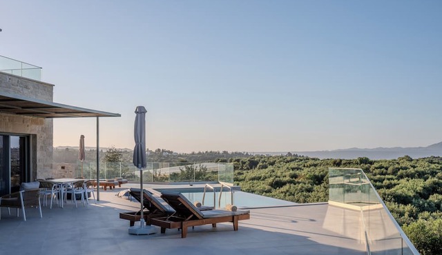 Carob Luxury Villas