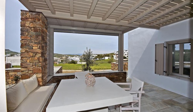 White Tinos Luxury Suites