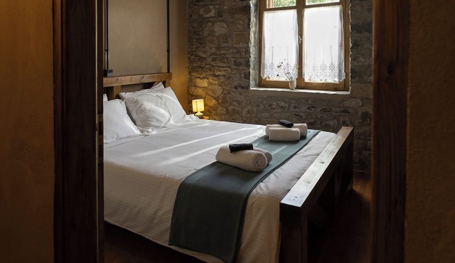 petrastero mountain Retreat-Agrafa