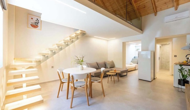 Neilis - Modern Retreat in Central Kalamata