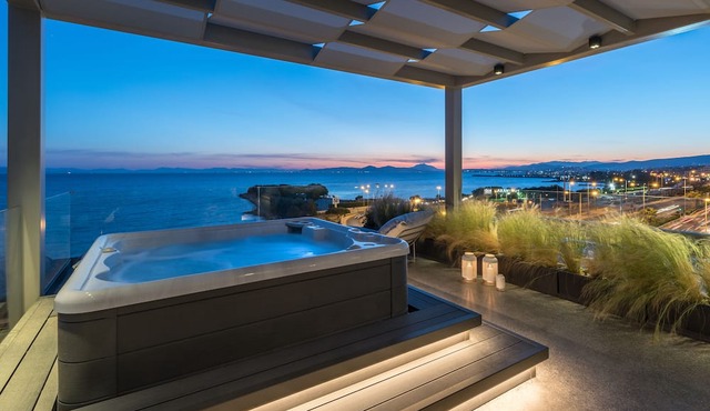 Ensis D1 Penthouse Suite in Athens