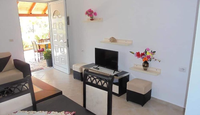 Vila Viktori in Ksamil